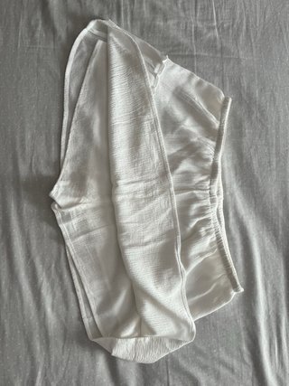 Falda pantalón blanca volantes
