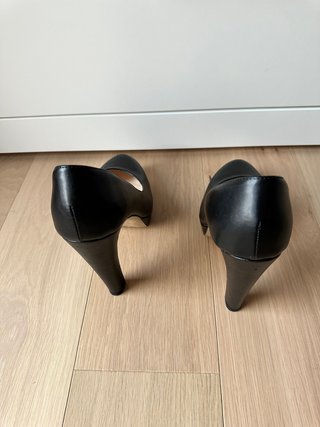 Décolleté nere in pelle