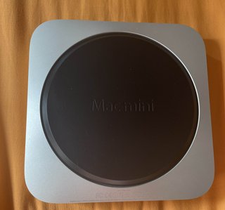 MAC MINI  2014 con su CAJA y 2 sistemas operativos