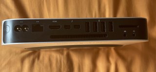 MAC MINI  2014 con su CAJA y 2 sistemas operativos