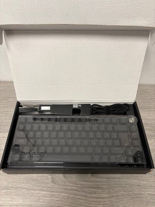 Corsair K65 Plus Wireless 75% RGB Teclado Mecánico