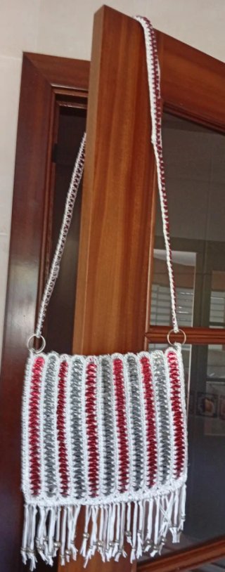 Bolso  Bandolera con Flecos y abalorios