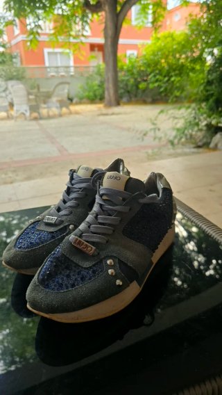 Sneakers Liu Jo Taglia 37 con Pietre