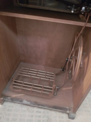 Máquina de coser Alfa antigua