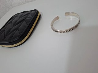 Pulsera y joyero acolchado