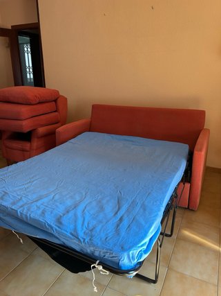 Conjunto sofá cama y sillones rojo