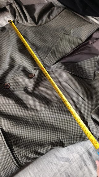 Traje de vestir gris y marrón