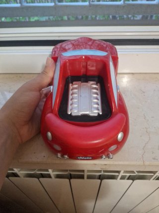 Macchinina Chicco rossa (non funzionante)