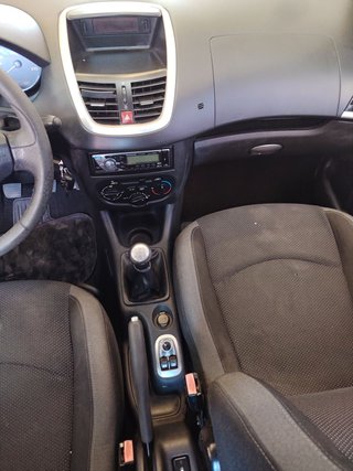 Peugeot 206 2010