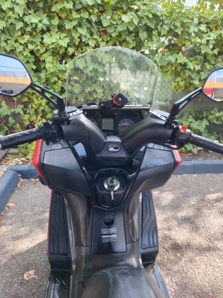 Kymco Super Dink Maxi Scooter Roja 125cc