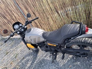 Royal Enfield Scram 411