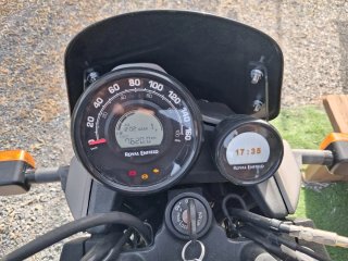 Royal Enfield Scram 411