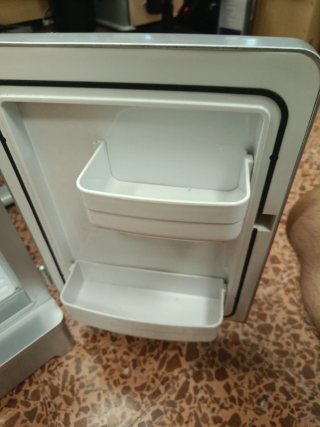 Mini Nevera Minicooler 12v y 220v, ideal camper