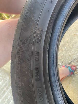 Neumático Goodyear 225/50R17 98W