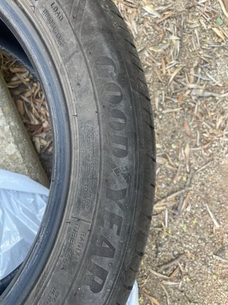 Neumático Goodyear 225/50R17 98W