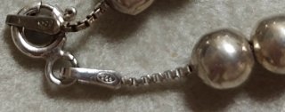 Collar Plata Ley Bolas