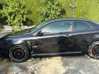 Alfa Romeo GT 2005