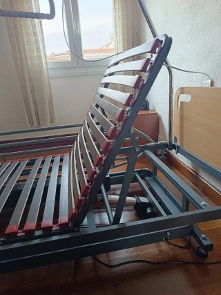 Cama articulada con somier