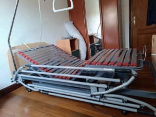 Cama articulada con somier