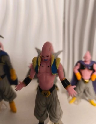 Lotto 7 figure Majin Buu