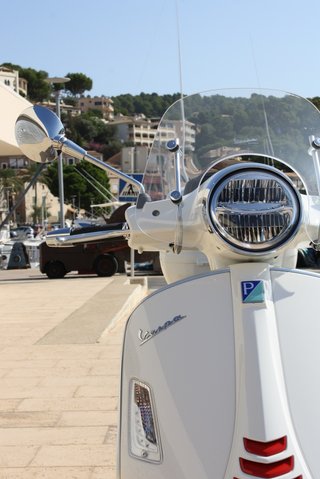 Vespa GTS 300 Super Blanca 2023
