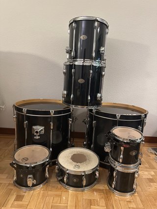 Batería acústica Tama RockStar doble bombo  8 pzas