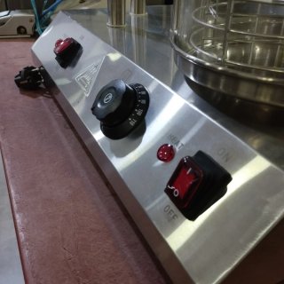 Máquina Perritos Calientes 4 Pinchos