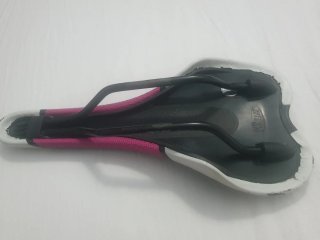 Sillín Orbea Selle Italia Negro/Blanco/Rosa