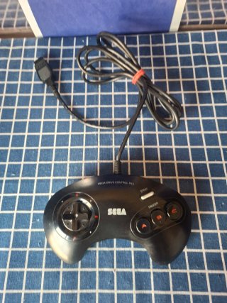 MEGADRIVE ORIGINAL MANDO DETALLES EN ROJO