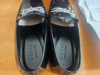 Mocassini Gucci Jordaan Pelle Verniciata Nera