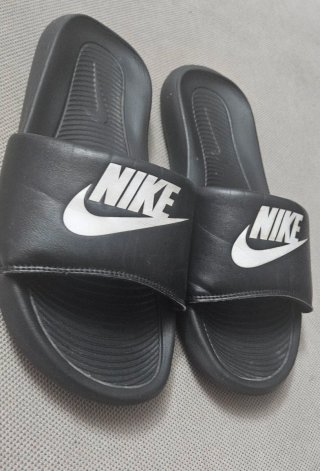 Chanclas Nike Victori One Talla 40
