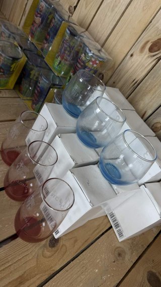 Lote de 7000 Vasos de F.C. Barcelona