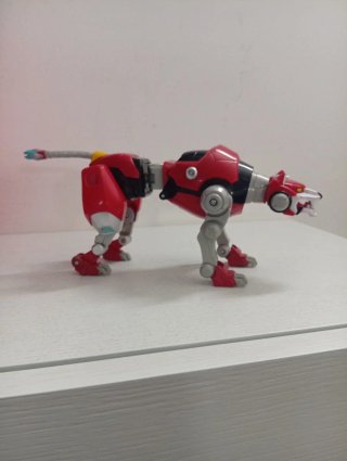Leone Rosso Voltron