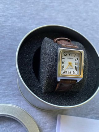 Reloj Casio Rectangular Correa Marrón