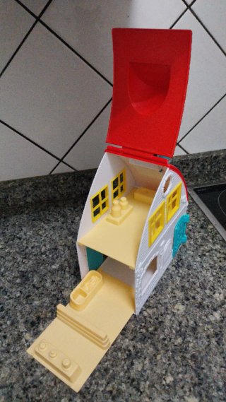 Casa Pin y Pon con figuras y accesorios