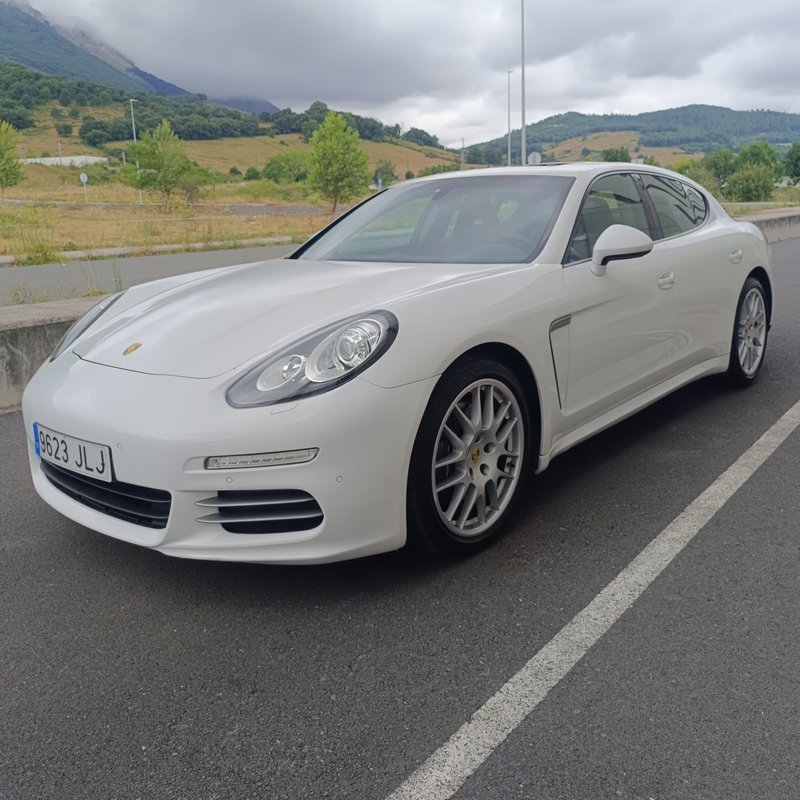 Porsche Panamera 2016 - foto 1