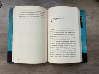 Libro “See You In The Cosmos” en Ingles