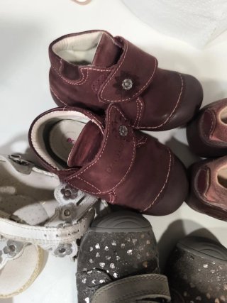 Calzado infantil niña Talla 20/22 lote entero 20€