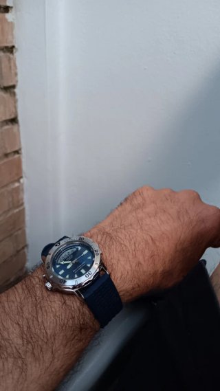 Casio AD-713 Reloj Analógico-Digital 200m japan