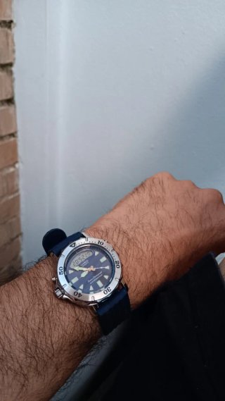 Casio AD-713 Reloj Analógico-Digital 200m japan