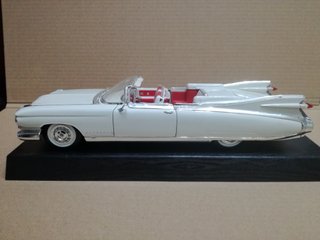 1/18 MODELLO CADILLAC ELDORADO BIARRITZ MAISTO