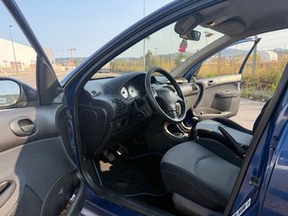 Peugeot 206 2003