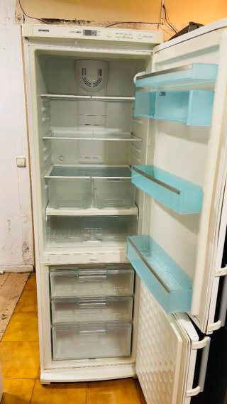Nevera Siemens blanca