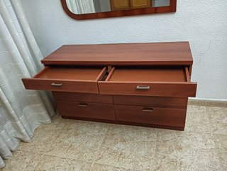 Cómoda 8 cajones con espejo estilo clásico