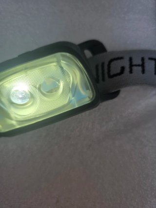 Linterna frontal LED