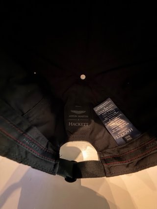 Gorra Hackett Aston Martin Negra