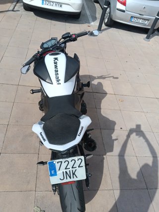 Kawasaki Z800 Negra/Blanca Naked