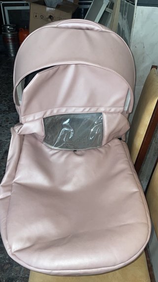 Cochecito bebé rosa