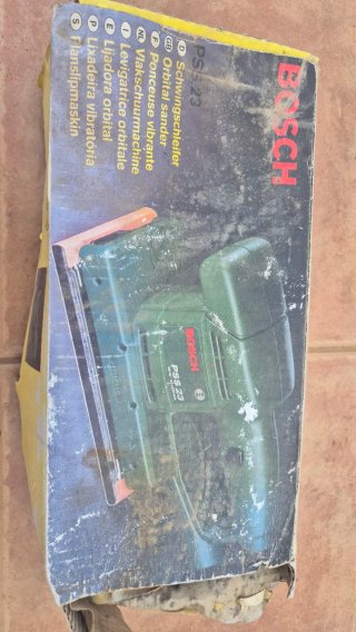 Lijadora Eléctrica Bosch 150W