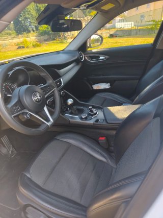 Alfa Romeo Giulia 2016